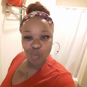 Meet your Posher, Latasha